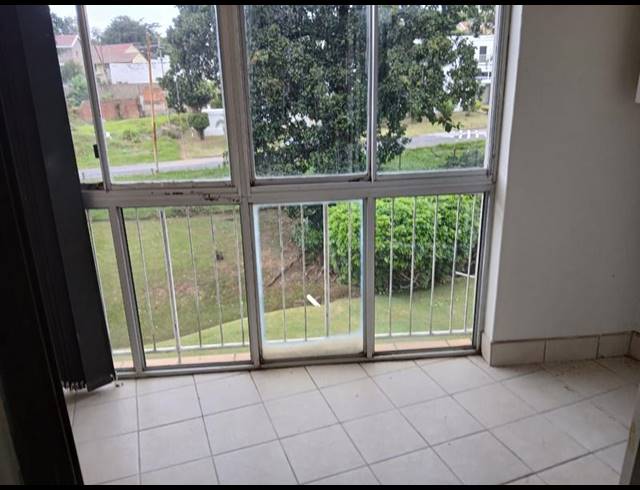 2 BEDROOM APARTMENT FOR SALE IN MALVERN